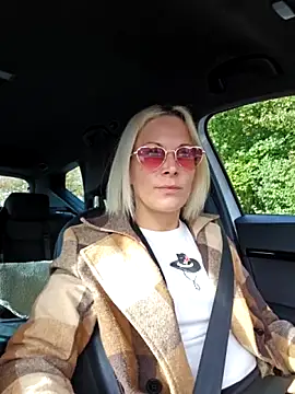 Sunny-Sin online show from 10.05.25