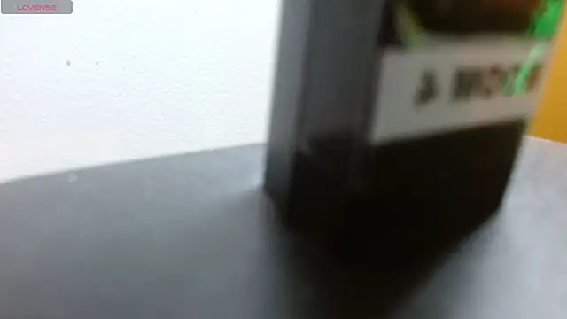 tinisweet online show from 09.30.25