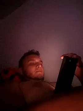 Snapshot of Hotguys111 chatting on 10.09.25 Hotguys111 online show from 10.09.25