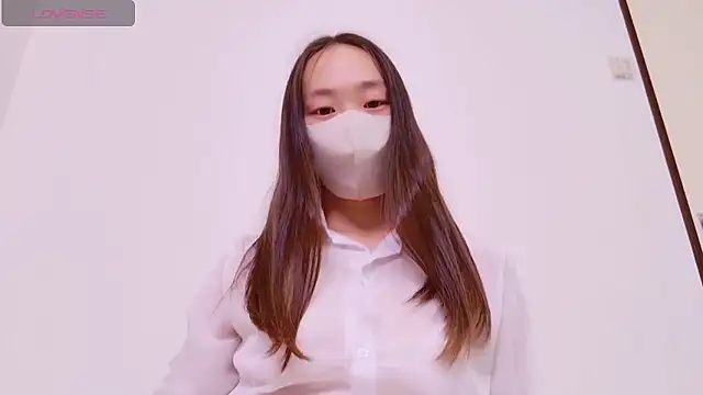 Snapshot of mitsuri_chan_love chatting on 09.12.25 mitsuri chan love online show from 09.12.25