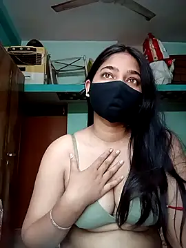 Snapshot of Snehabeauti chatting on 03.23.26 Snehabeauti online show from 03.23.26