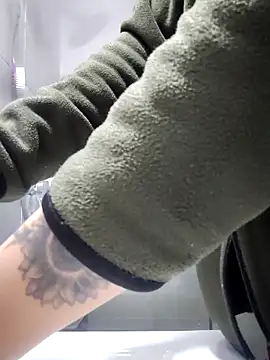 Megara 25 online show from 03.30.26