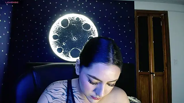 Megara 25 online show from 06.22.26