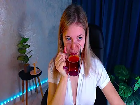 arlana klart online show from 09.24.25