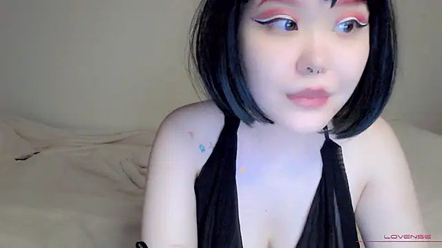 tsunade chan online show from 10.11.25