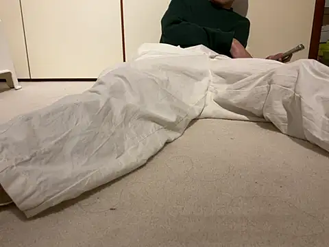 lucasdick18 online show from 10.28.25