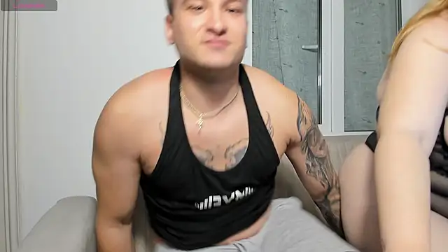 Snapshot of MarcusSophie chatting on 10.22.25 MarcusSophie online show from 10.22.25