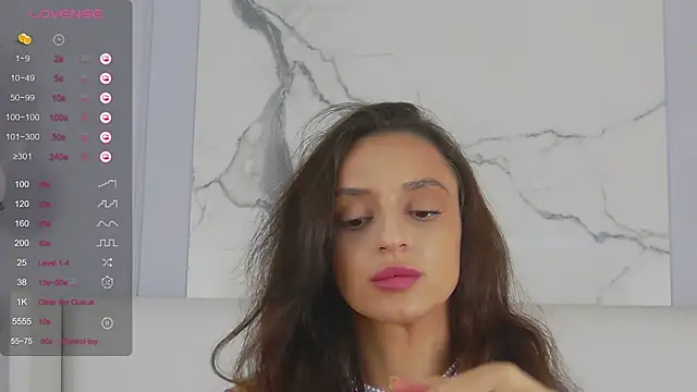 AdoraCortes online show from 09.09.25