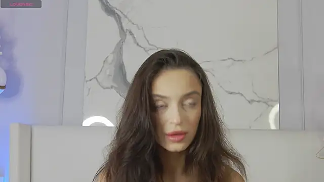 AdoraCortes online show from 09.16.25