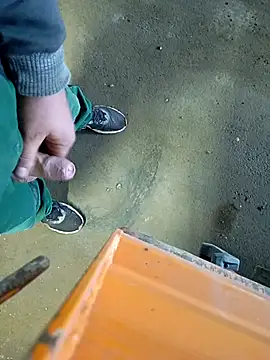 Snapshot of fickfreund019 chatting on 10.22.25 fickfreund019 online show from 10.22.25