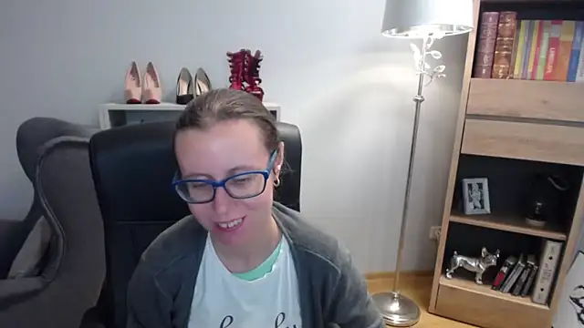 sweetxLizzy online show from 09.17.25