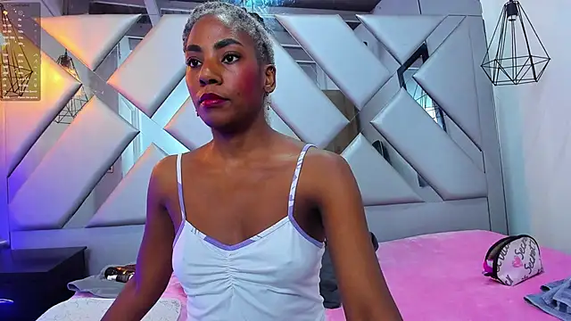 Lorenn Hill online show from 09.23.25