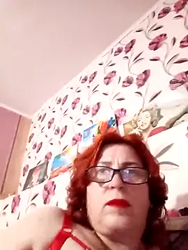 Snapshot of Darlene_Eleanor chatting on 09.26.25 Darlene Eleanor online show from 09.26.25