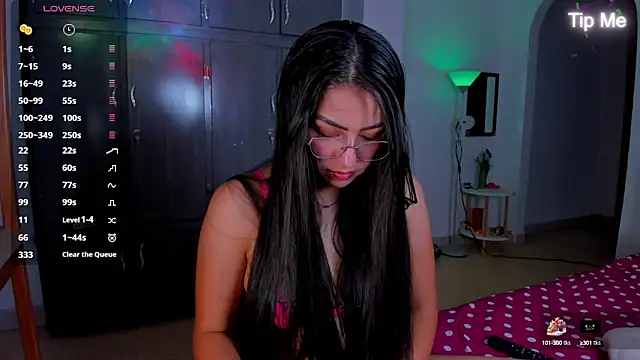 Snapshot of latingabby chatting on 09.25.25 latingabby online show from 09.25.25