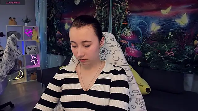 ClaraParks online show from 10.03.25