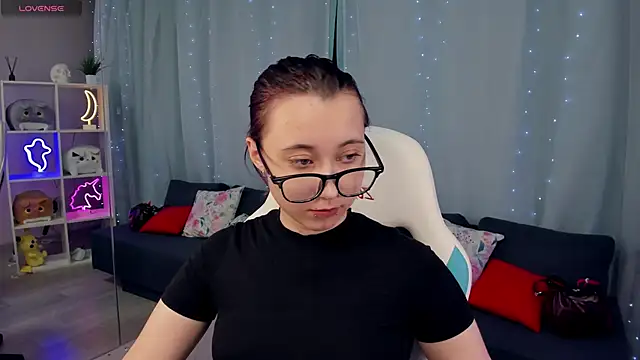 ClaraParks online show from 12.01.25