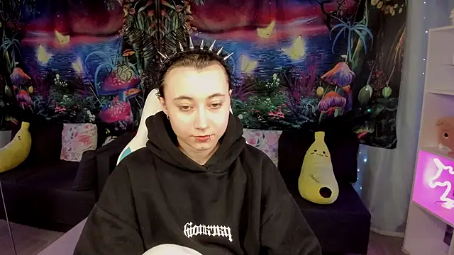 ClaraParks online show from 04.11.26