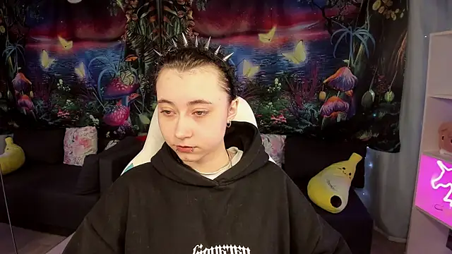 ClaraParks online show from 04.13.26