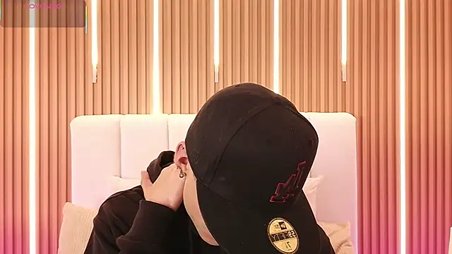 Dulcey  online show from 04.05.26