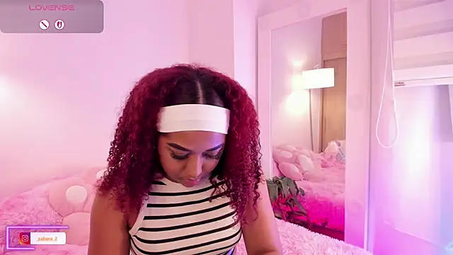 Snapshot of _Zahara_ chatting on 10.16.25 Zahara online show from 10.16.25