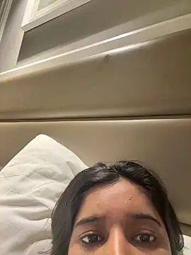 Snapshot of desitease chatting on 09.12.25 desitease online show from 09.12.25