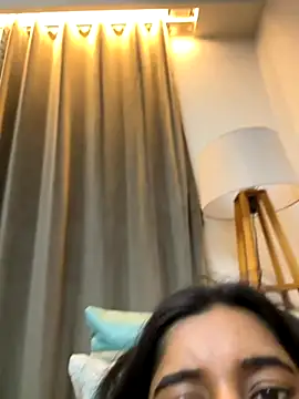 Snapshot of desitease chatting on 11.14.25 desitease online show from 11.14.25