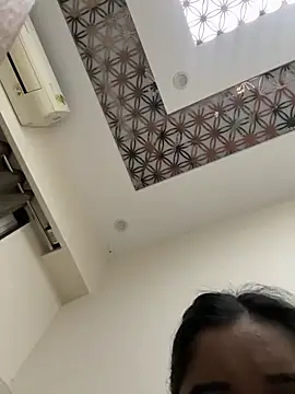 Snapshot of desitease chatting on 12.17.25 desitease online show from 12.17.25