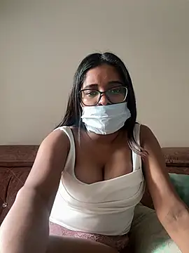 Snapshot of desitease chatting on 02.14.26 desitease online show from 02.14.26