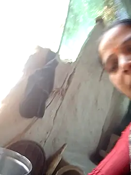 Cutreet online show from 12.18.25