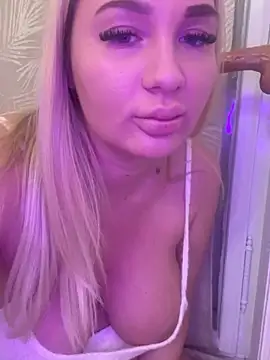 Snapshot of NellyExtraa chatting on 10.02.25 NellyExtraa online show from 10.02.25