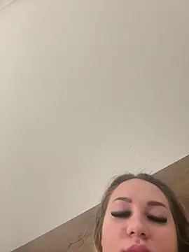 NellyExtraa online show from 03.06.26