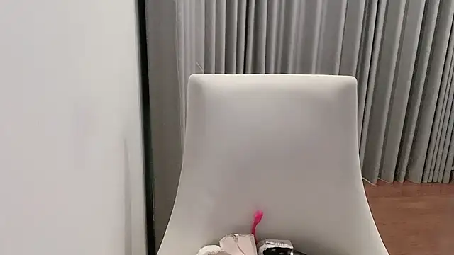 Snapshot of Azami_Chan chatting on 09.22.25 Azami Chan online show from 09.22.25