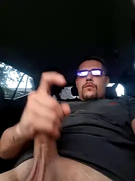 Snapshot of feehzungi0000 chatting on 02.16.26 feehzungi0000 online show from 02.16.26