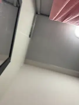 JuanitaMore01 online show from 04.17.26