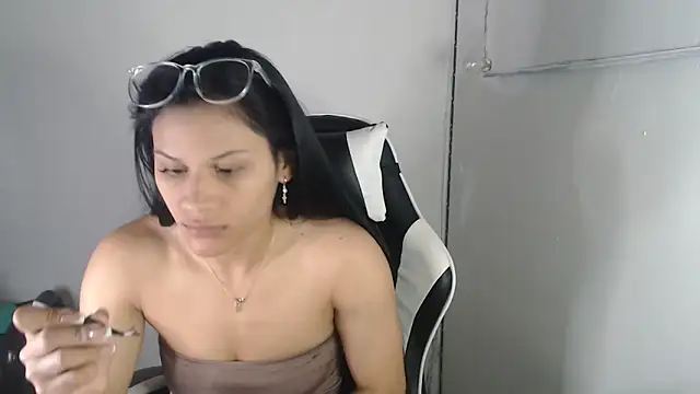 JessGarcia online show from 11.16.25