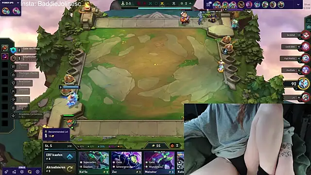 Snapshot of BaddieJoline chatting on 10.10.25 BaddieJoline online show from 10.10.25