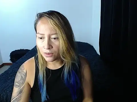 Snapshot of nath_92 chatting on 11.02.25 nath 92 online show from 11.02.25