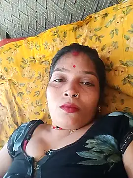 Snapshot of Samiya-143 chatting on 09.30.25 Samiya-143 online show from 09.30.25