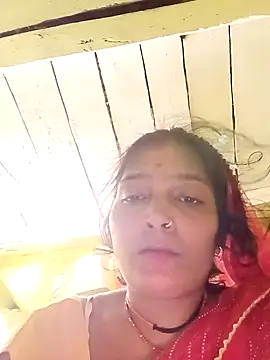 Snapshot of Samiya-143 chatting on 10.08.25 Samiya-143 online show from 10.08.25
