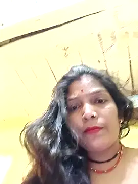 Snapshot of Samiya-143 chatting on 10.12.25 Samiya-143 online show from 10.12.25