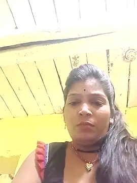 Snapshot of Samiya-143 chatting on 11.11.25 Samiya-143 online show from 11.11.25