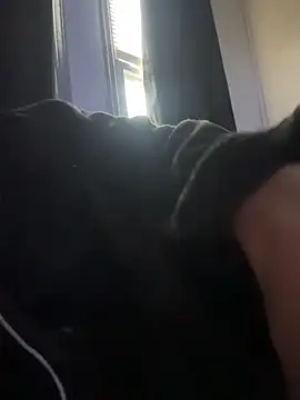 makeyoucum1716 online show from 11.12.25