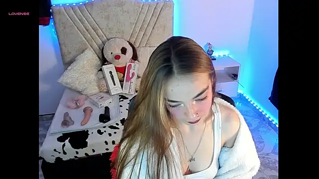 Mia Victoria22 online show from 04.09.26