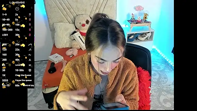 Mia Victoria22 online show from 07.07.26