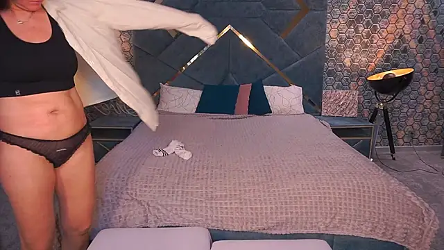 PleasureWeCouple online show from 02.02.26