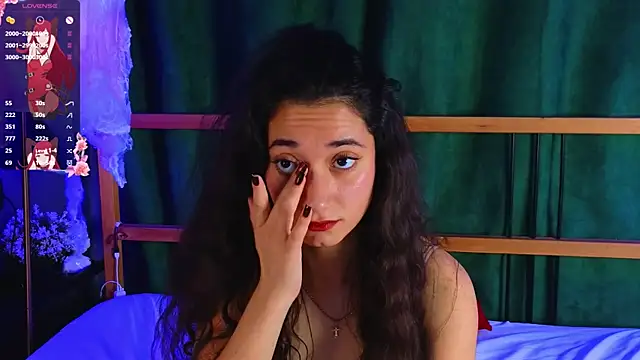 Snapshot of BettyMaldonado chatting on 10.29.25 BettyMaldonado online show from 10.29.25