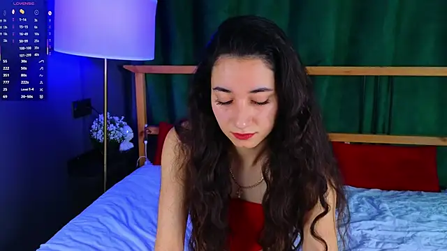 Snapshot of BettyMaldonado chatting on 11.08.25 BettyMaldonado online show from 11.08.25