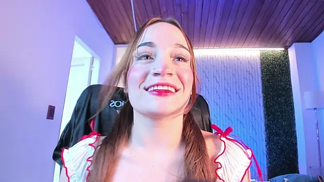 Snapshot of MadisonAnngel chatting on 09.28.25 MadisonAnngel online show from 09.28.25