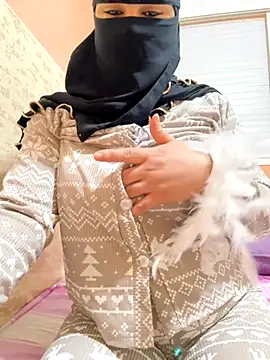 Snapshot of _Laiali_ chatting on 11.12.25 Laiali online show from 11.12.25