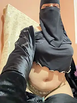  Laiali  online show from 12.22.25